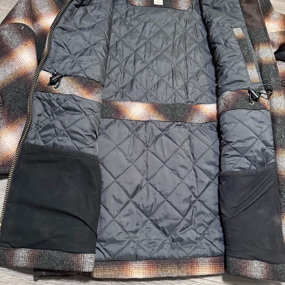 L.L. Bean Maine Guide Women’s Wool Parka Size M Primaloft Quilted Shadow Plaid - Picture 12 of 13